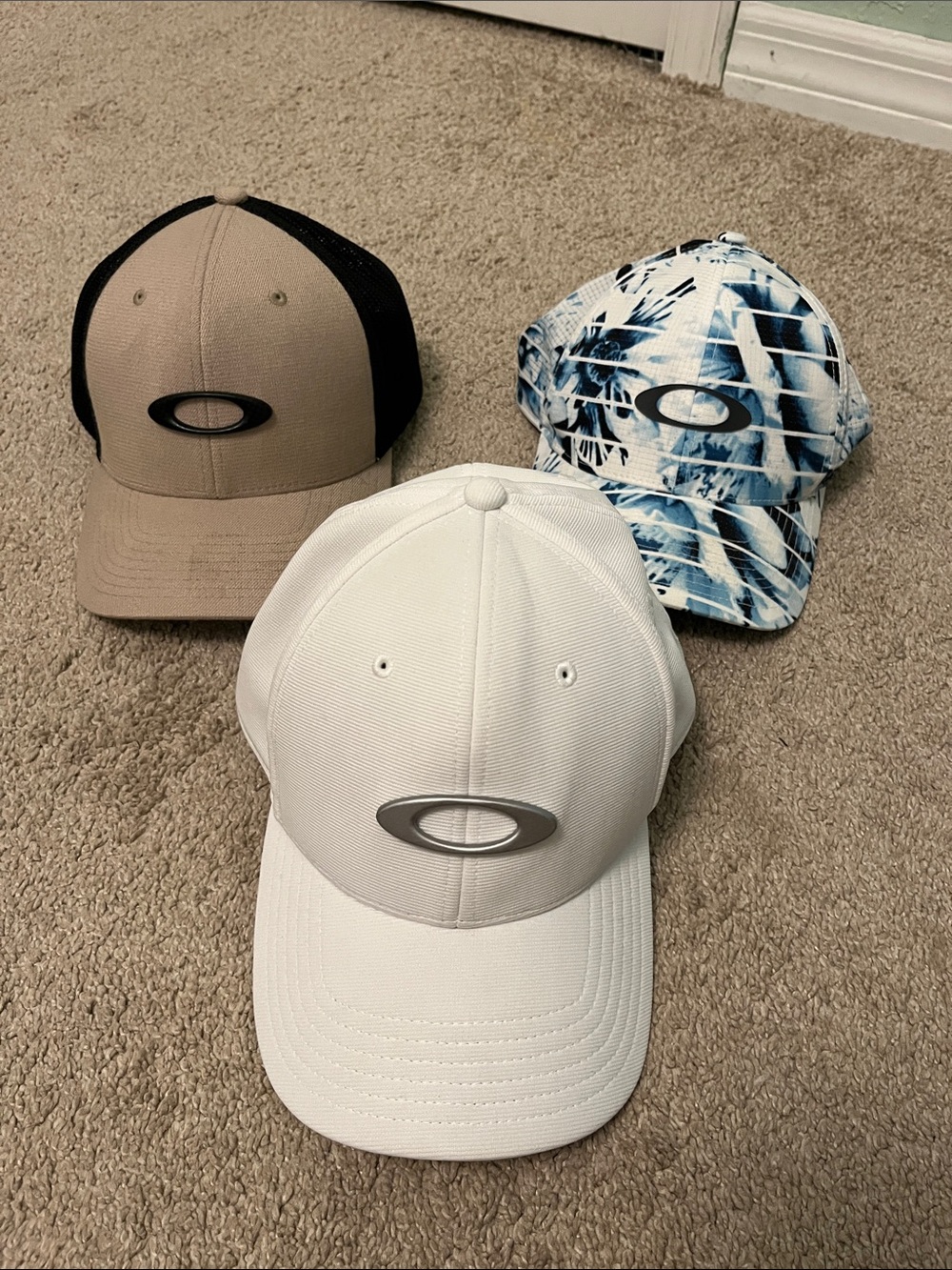 Lot of 3 Oakley Men's Hat with Logo